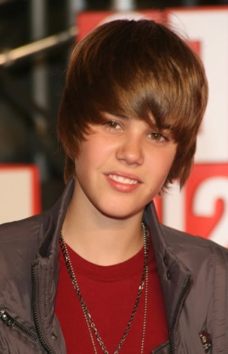 bieber armpit. hairstyles Justin Bieber Shows
